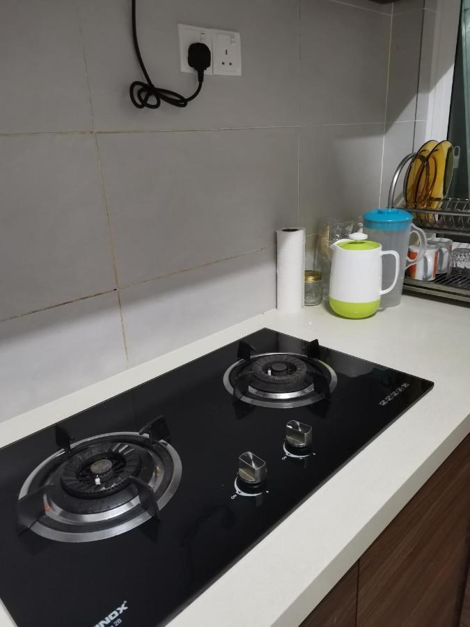 Ilsham Guest House @ Seroja Hills Bbst Sepang Extérieur photo
