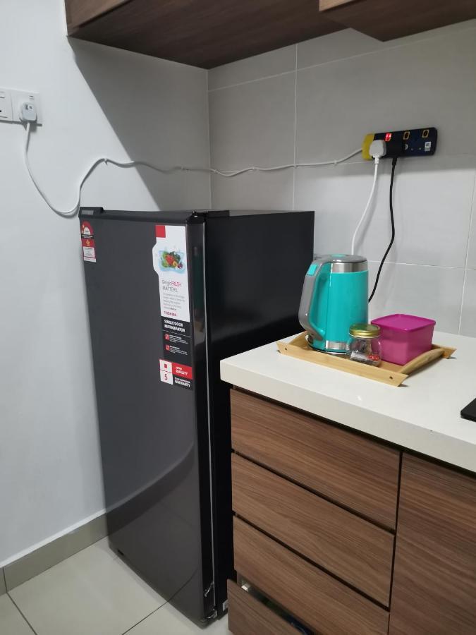 Ilsham Guest House @ Seroja Hills Bbst Sepang Extérieur photo